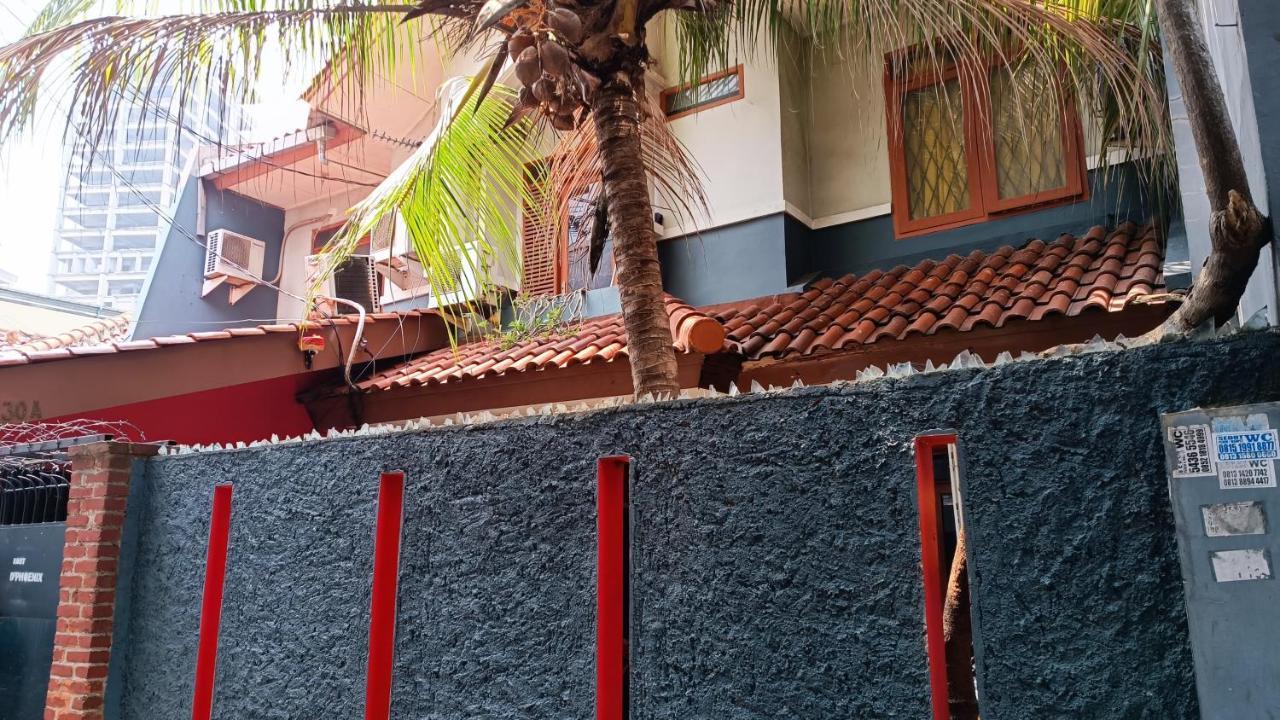 Oyo 91341 D'Phoenix Anggrek Syariah Residence Cakarta Dış mekan fotoğraf