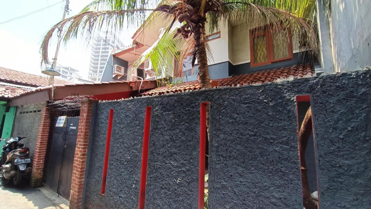 Oyo 91341 D'Phoenix Anggrek Syariah Residence Cakarta Dış mekan fotoğraf