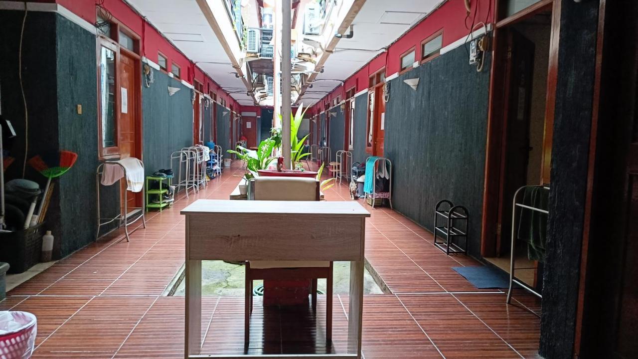 Oyo 91341 D'Phoenix Anggrek Syariah Residence Cakarta Dış mekan fotoğraf