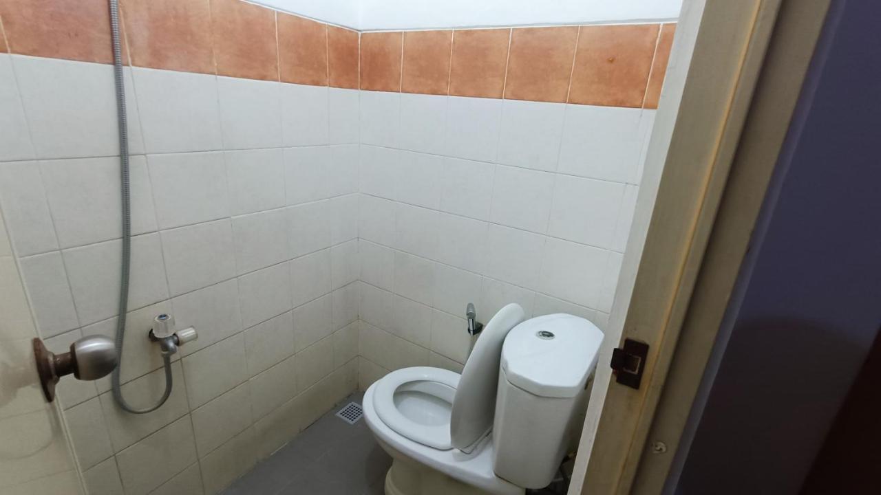 Oyo 91341 D'Phoenix Anggrek Syariah Residence Cakarta Dış mekan fotoğraf